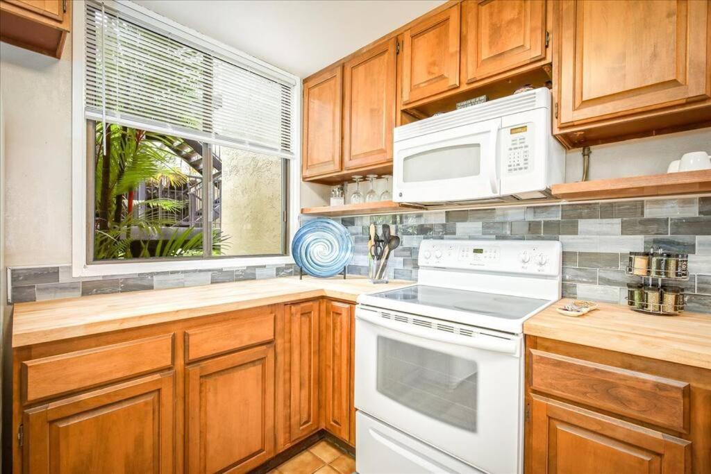 Beautiful 2/2 Condo In Kailua Kona. Ocean View! المظهر الخارجي الصورة