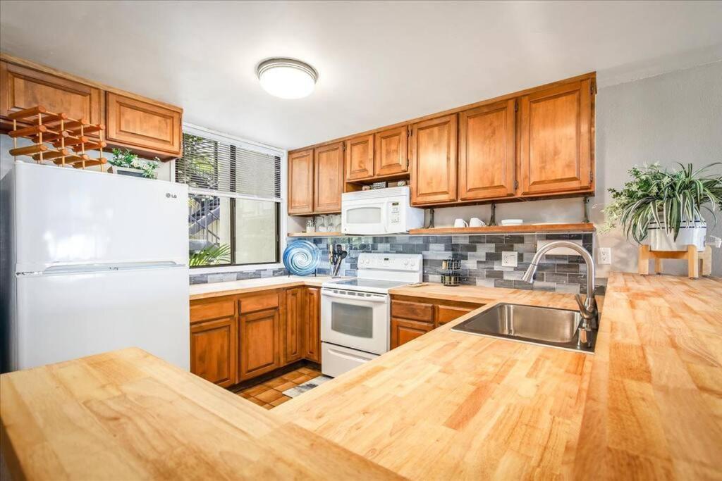 Beautiful 2/2 Condo In Kailua Kona. Ocean View! المظهر الخارجي الصورة